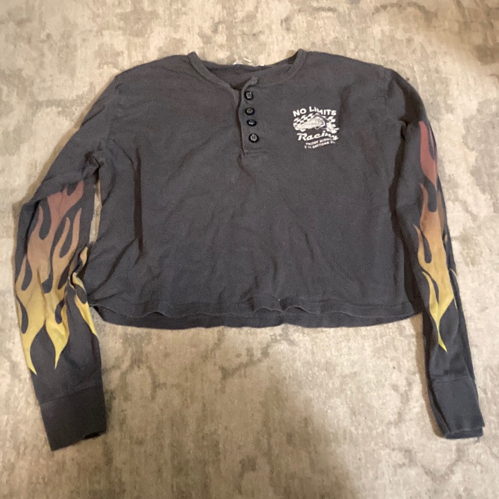 Future State long sleeve crop top grey with flames on the sleeves